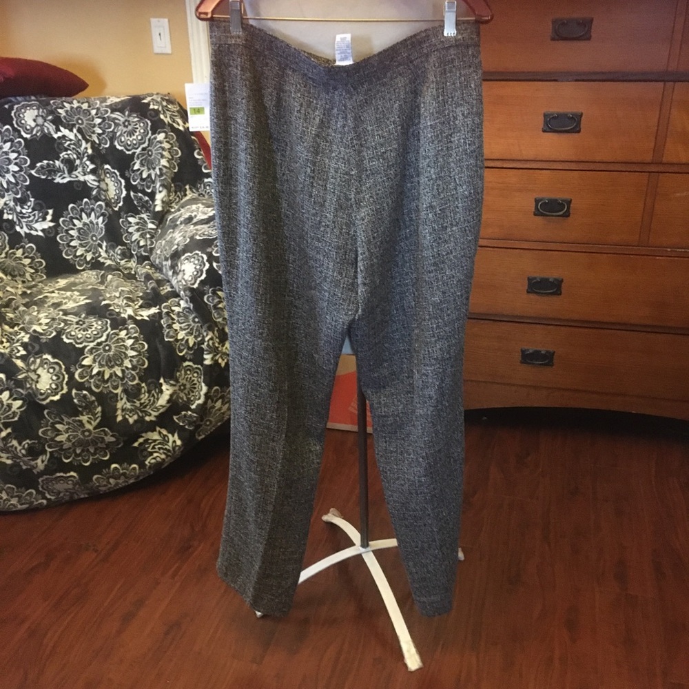Women’s new sag harbor dress slacks